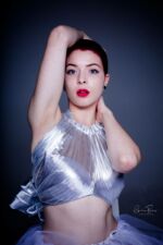 The Divine Miss Aitch - Graham Binns Photography - Model Photoshoot